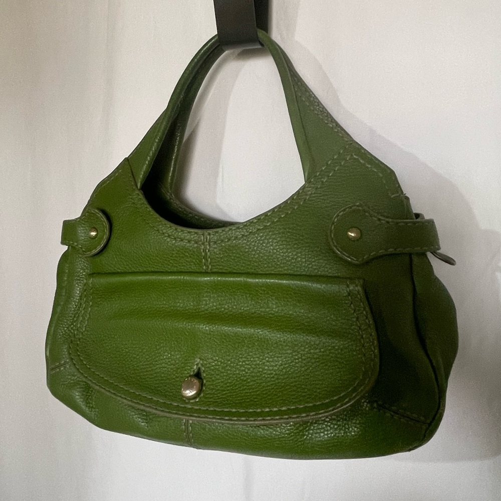 *DONATED to DFS* Authentic Tod’s Pebble Leather Green Satchel